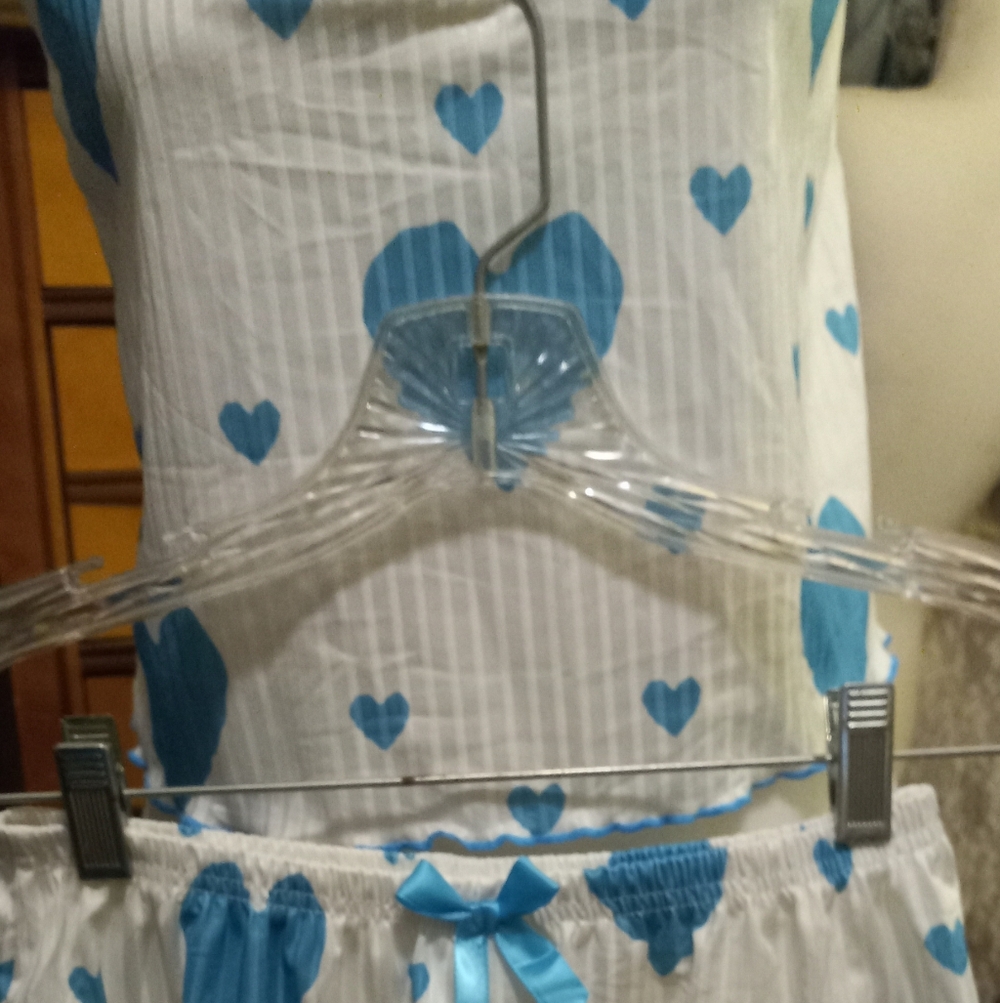 New,ribbed white with turq.blue heart patterned 2 pc.pjs,lettuce hems, size med.
